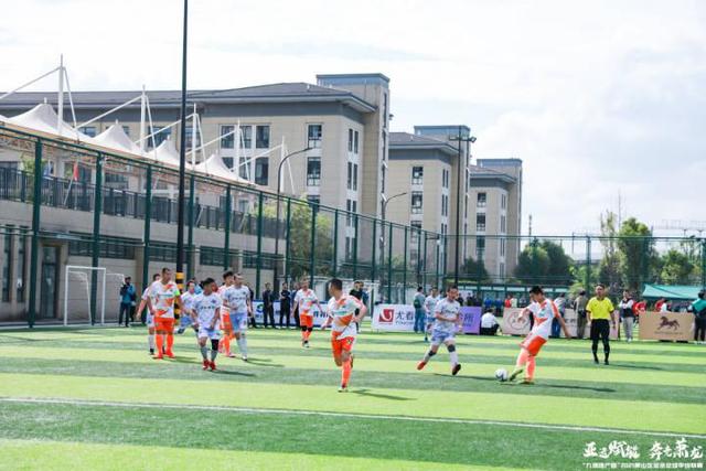 库里末节伤退德罗赞33+8 公牛险胜勇士3连胜