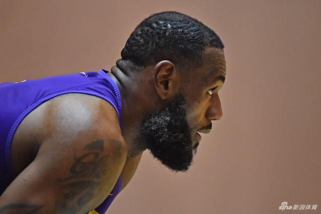 沃克：对利物浦不能再这样踢了，不然要被血虐